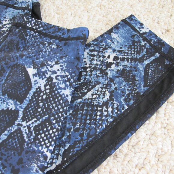 Human Performance Engineering Legging and Bra Set - Picture 8 of 13